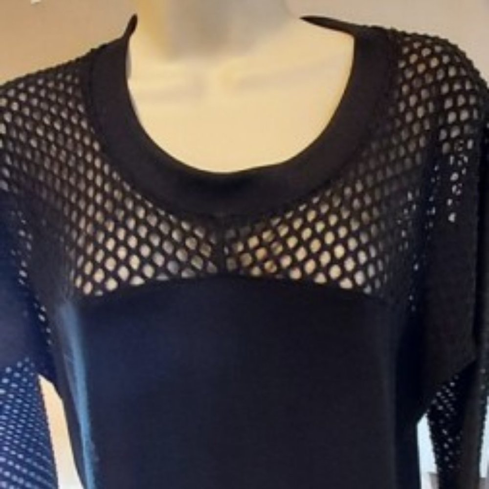 Cable & Gauge Black Open-Knit Scoop Neck Sweater